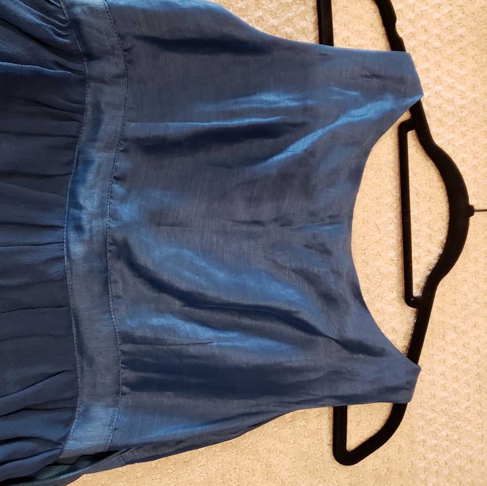 Dress - Picture 5 of 7